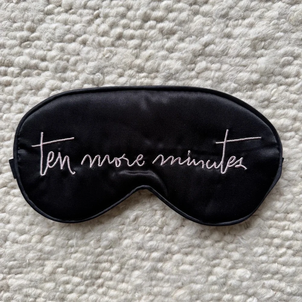 [NWOT] Ten More Minutes Silk Eye Mask